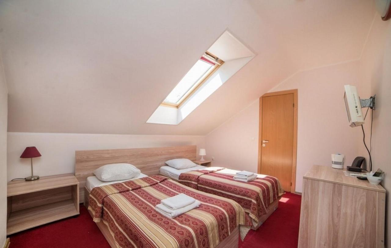 Idile Bed & Breakfast - Visaginas Luaran gambar