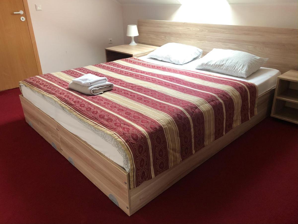 Idile Bed & Breakfast - Visaginas Luaran gambar